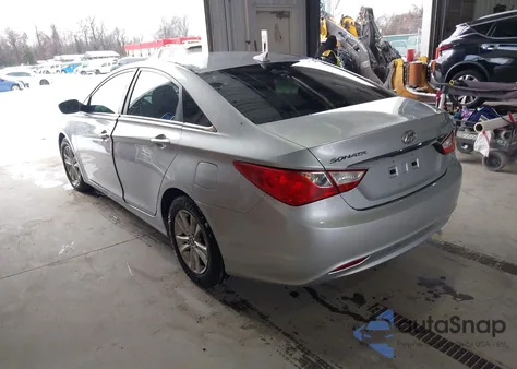 2013 Hyundai Sonata Gls z USA, uszkodzony, nr VIN 5NPEB4AC0DH756789